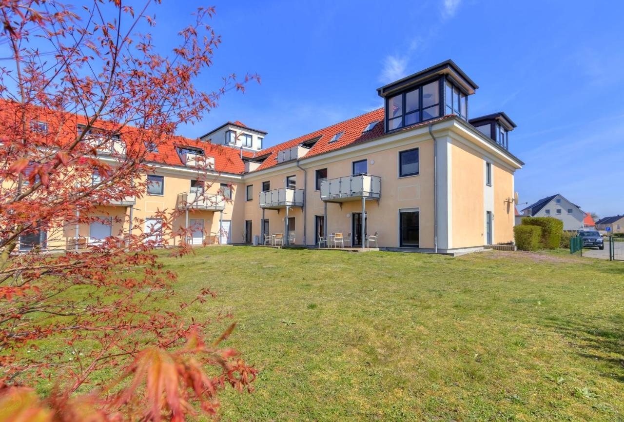 Peenemuende, Seglerhafen St Schoner 7, 13, 14 Exteriör bild
