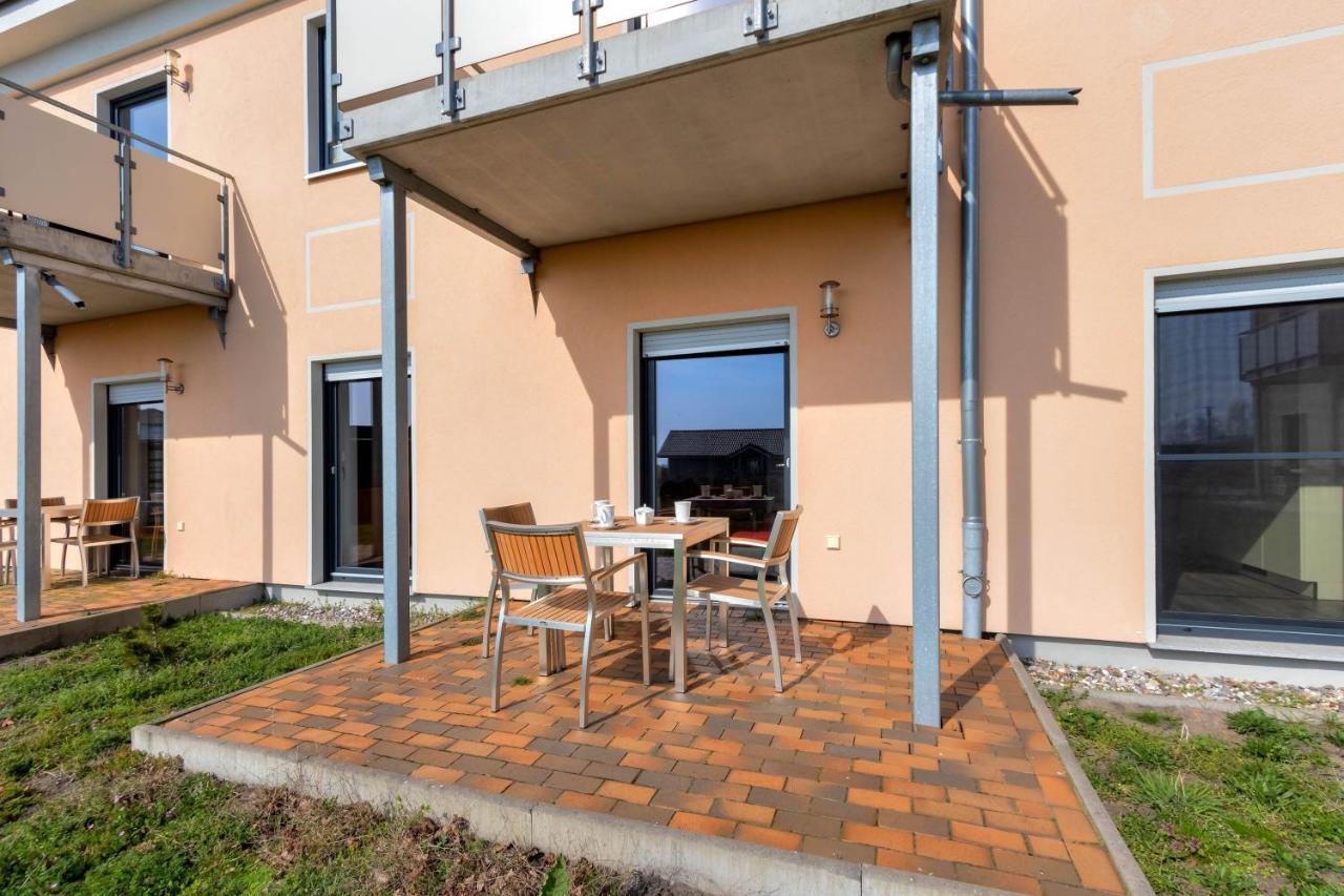 Peenemuende, Seglerhafen St Schoner 7, 13, 14 Exteriör bild